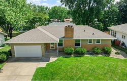 6925 38th Avenue N, Crystal, MN 55427