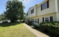 28 Crestview Dr, Westborough, MA 01581
