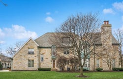 6485 N Tower Court, Lincolnwood, IL 60712