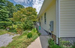 367 Cresent Street, Saluda, NC 28773