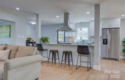 8607 Larchmont Circle, Charlotte, NC 28214