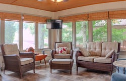 850 Spring Shores Lane, Falls Of Rough, KY 40119