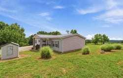 842 Mc Lean Road, Mountain Grove, MO 65711
