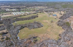 975 Gum Log Rd., Russellville, AR 72802
