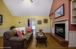 1992 Acorn Drive, New Bern, NC 28562