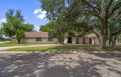 11 El Norte Circle, Uvalde, TX 78801