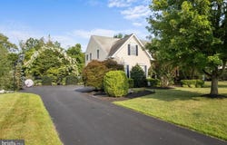 803 CHATHAM LANE, SCHWENKSVILLE, PA 19473