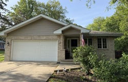 315 E Fox Street, Yorkville, IL 60560