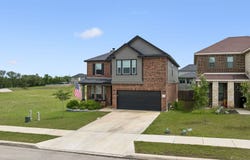 139 E FLOWING RIVER DR, Boerne, TX 78006