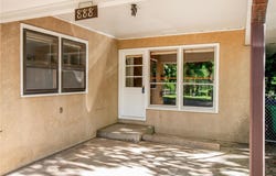 888 Highway 36 W, Roseville, MN 55113