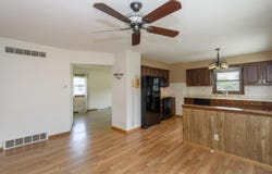 W183n8591 Lawrence Ct, Menomonee Falls, WI 53051