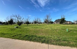 2705 Village Road, Granbury, TX 76049