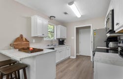 2102 West Street, Conway, AR 72032