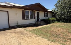 106 E Cragin Street, Sundown, TX 79336