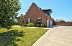 10816 NW 96th Street, Yukon, OK 73099