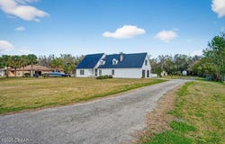 425 Country Circle Drive E, Port Orange, FL 32128