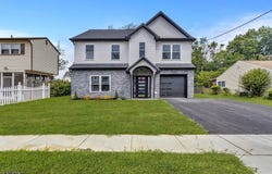 134 Winthrop Rd, Edison Twp., NJ 08817-3834