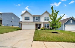 3716 Scarlet Oak Ln, La Grange, KY 40031