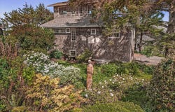 647 PACIFIC VIEW Dr, Yachats, OR 97498