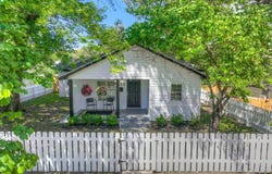 422 S Highland Avenue, Joplin, MO 64801