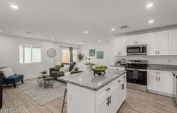 5236 S 13TH Place, Phoenix, AZ 85040