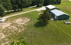 13 Bunker Road, Eldon, MO 65026