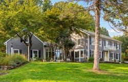 6 Fawn Ridge Rd, Clinton Twp., NJ 08833-3213