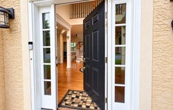 81 Crestview Dr, Clinton Twp., NJ 08809-2047