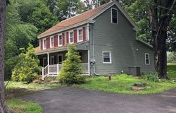 149 Ledgedale Road, Greentown, PA 18426