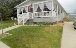 11015 Quail Run Ct, South Lyon, MI 48178