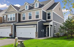 18477 60th Avenue N, Plymouth, MN 55446