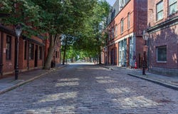 5 Dover St, New Bedford, MA 02740