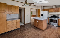 1602 Emmer Rd, Hartford, KS 66854