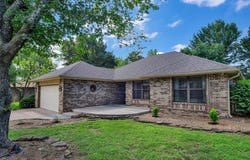 3736 W Edgewood Street, Springfield, MO 65807
