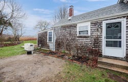 32 Church Street, Sandwich, MA 02563
