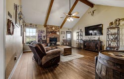 420 County Road 4825, Leonard, TX 75452