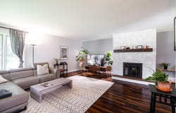 10015 W Glendale Ave, Wauwatosa, WI 53225