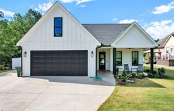 44 E Madison East Street, Chatsworth, GA 30705
