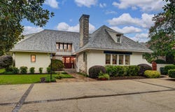 28 Heathwood Circle, Columbia, SC 29205