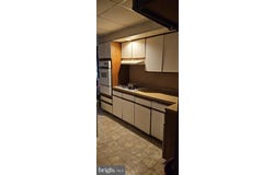 12 JARVIS PLACE, TRENTON, NJ 08618