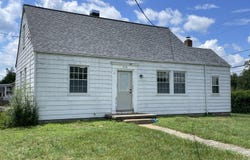 2105 MOUNTAIN AVE, Salem, VA 24153