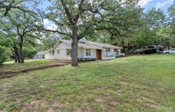 3016 Nottingham Drive, Denton, TX 76209