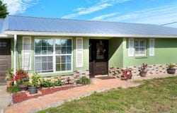 6108 FAIRWAY Boulevard, APOLLO BEACH, FL 33572