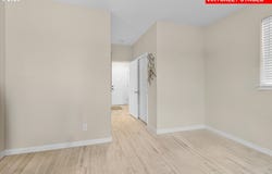 15707 NE BEECH ST, Portland, OR 97230