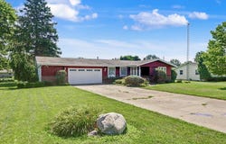 414 S Seymour Street, Oakwood, IL 61858