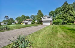 1019 Rose Boulevard, Highland Heights, OH 44143