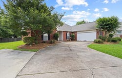 29 Wilshire Blvd, Laurel, MS 39443