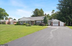 1007 JAMESTOWN ROAD, BROOMALL, PA 19008