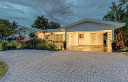 361 SE 1st Ter, Pompano Beach, FL 33060