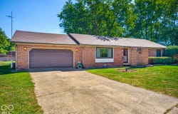130 Brookside Court, Franklin, IN 46131